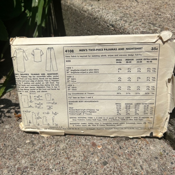 Simplicity Vintage Men’s Robe Pattern - Picture 2 of 2